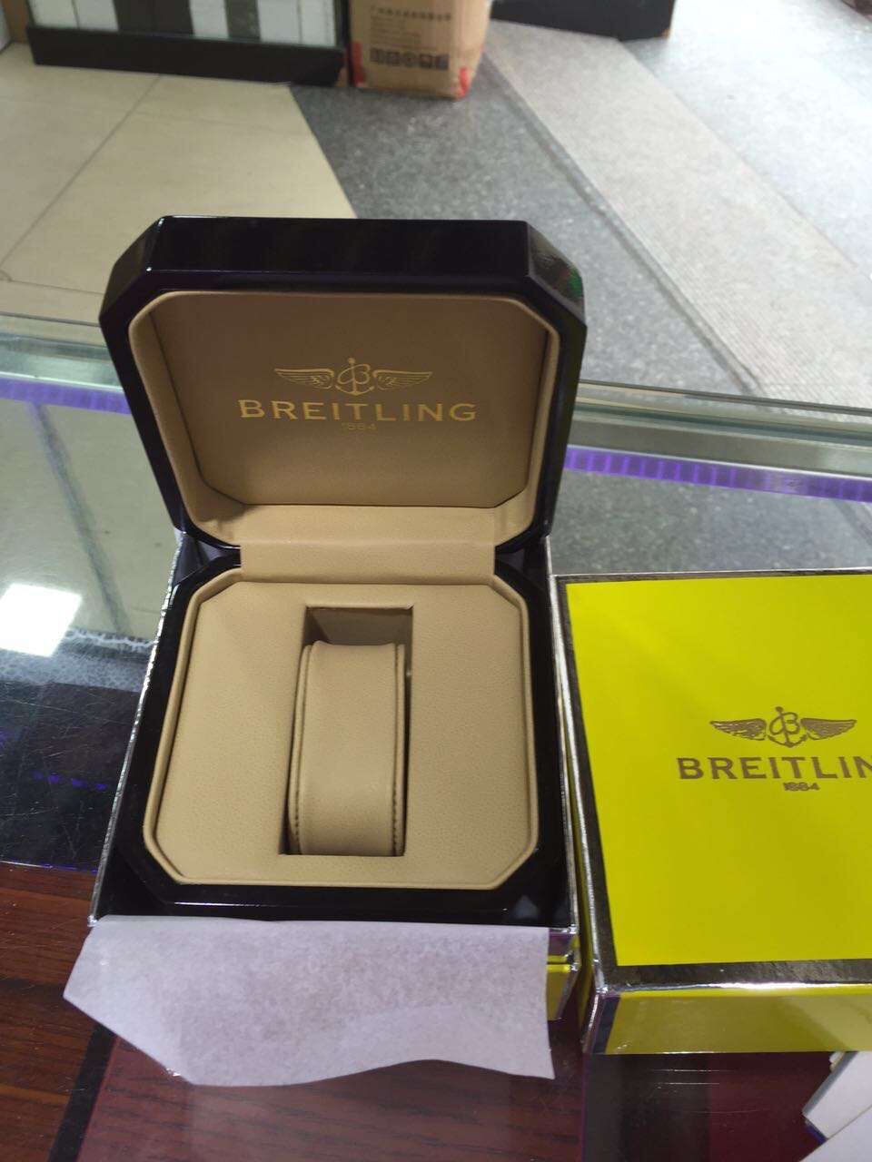 Breitling Box-3